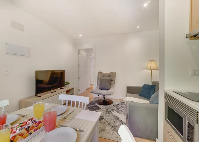 Apartment Yellow Charm - Campolide