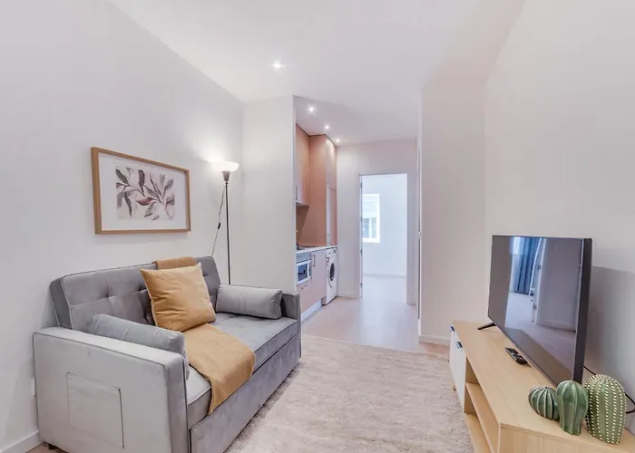 Yellow Charm - Campolide Apartment Lisbon