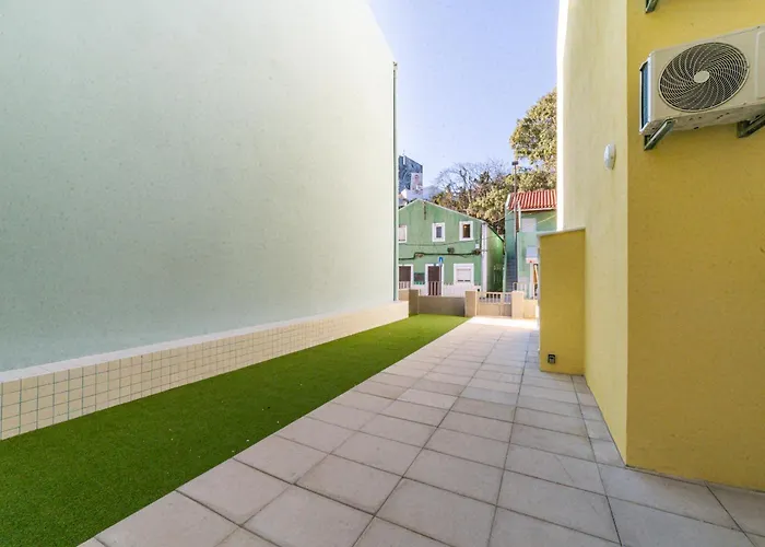 Apartment Yellow Charm - Campolide