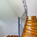 Yellow Charm - Campolide Appartement