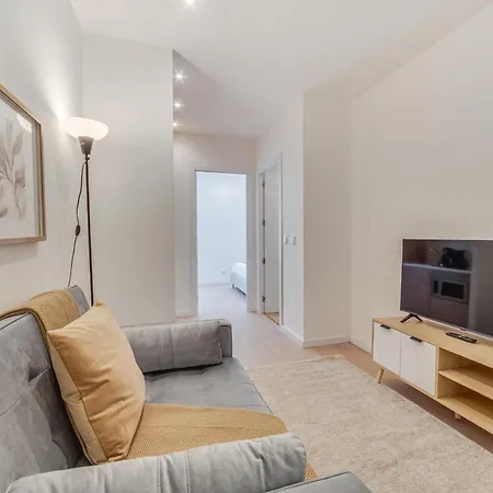 Apartment Yellow Charm - Campolide *