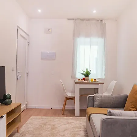 Yellow Charm - Campolide Lägenhet Lisboa