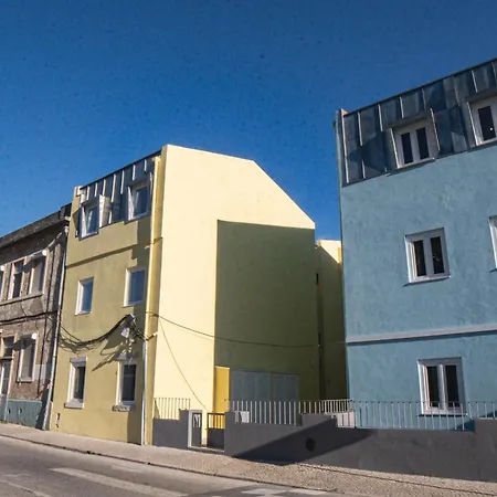 Yellow Charm - Campolide * Lisboa