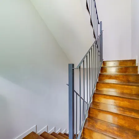 Yellow Charm - Campolide شقة